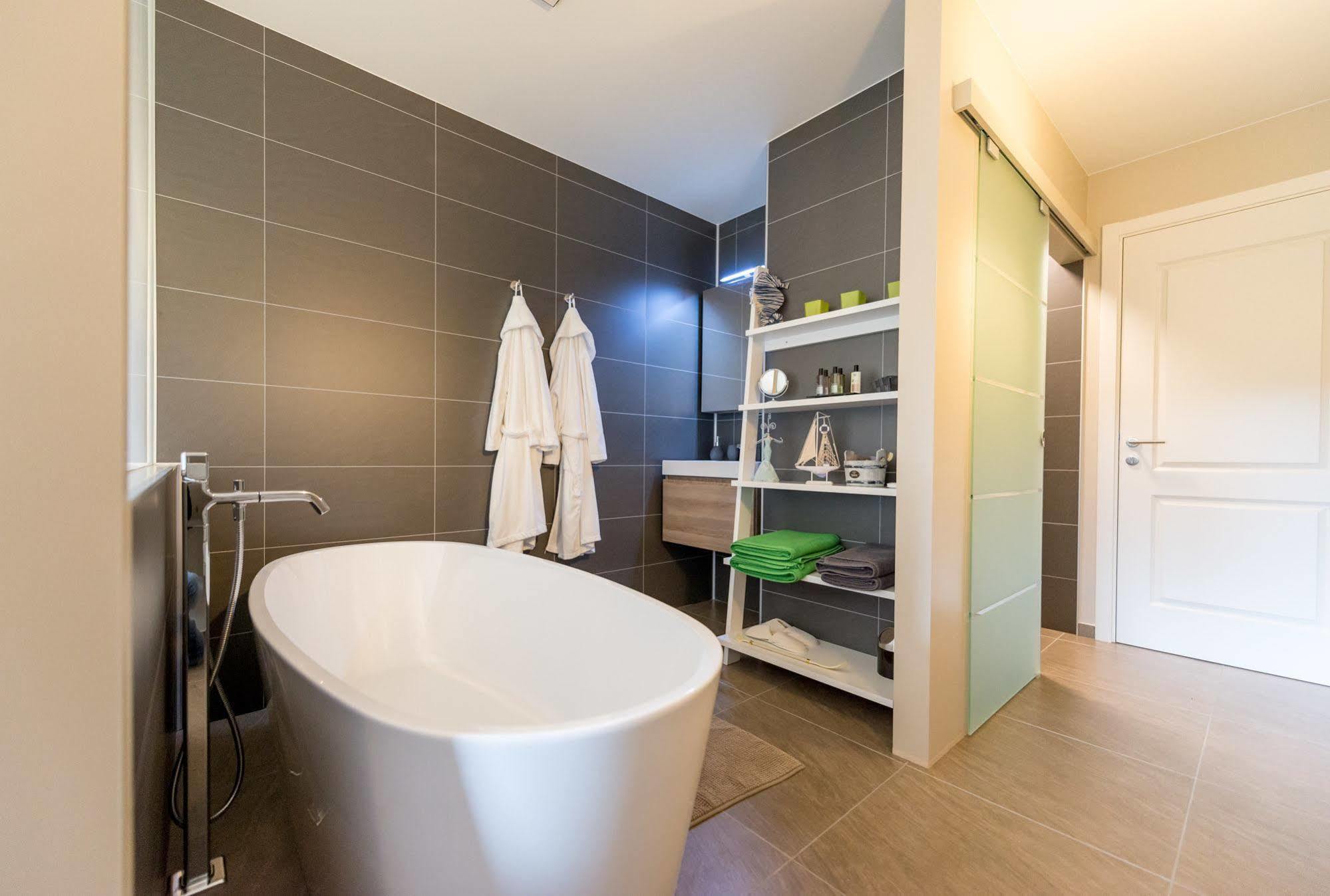 Naturisme B&B Ilmatar, Clothing Optional Deerlijk Kültér fotó