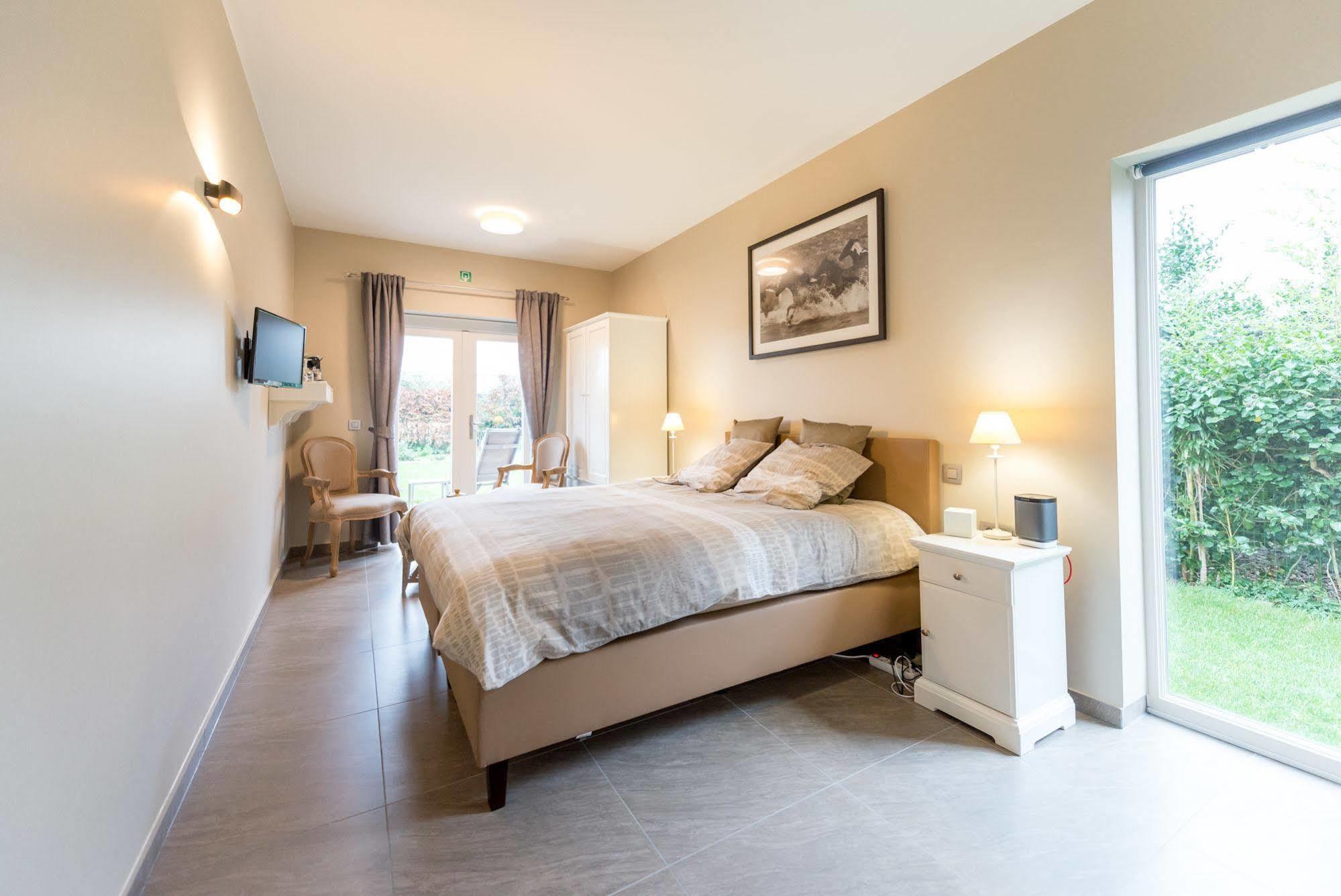 Naturisme B&B Ilmatar, Clothing Optional Deerlijk Kültér fotó