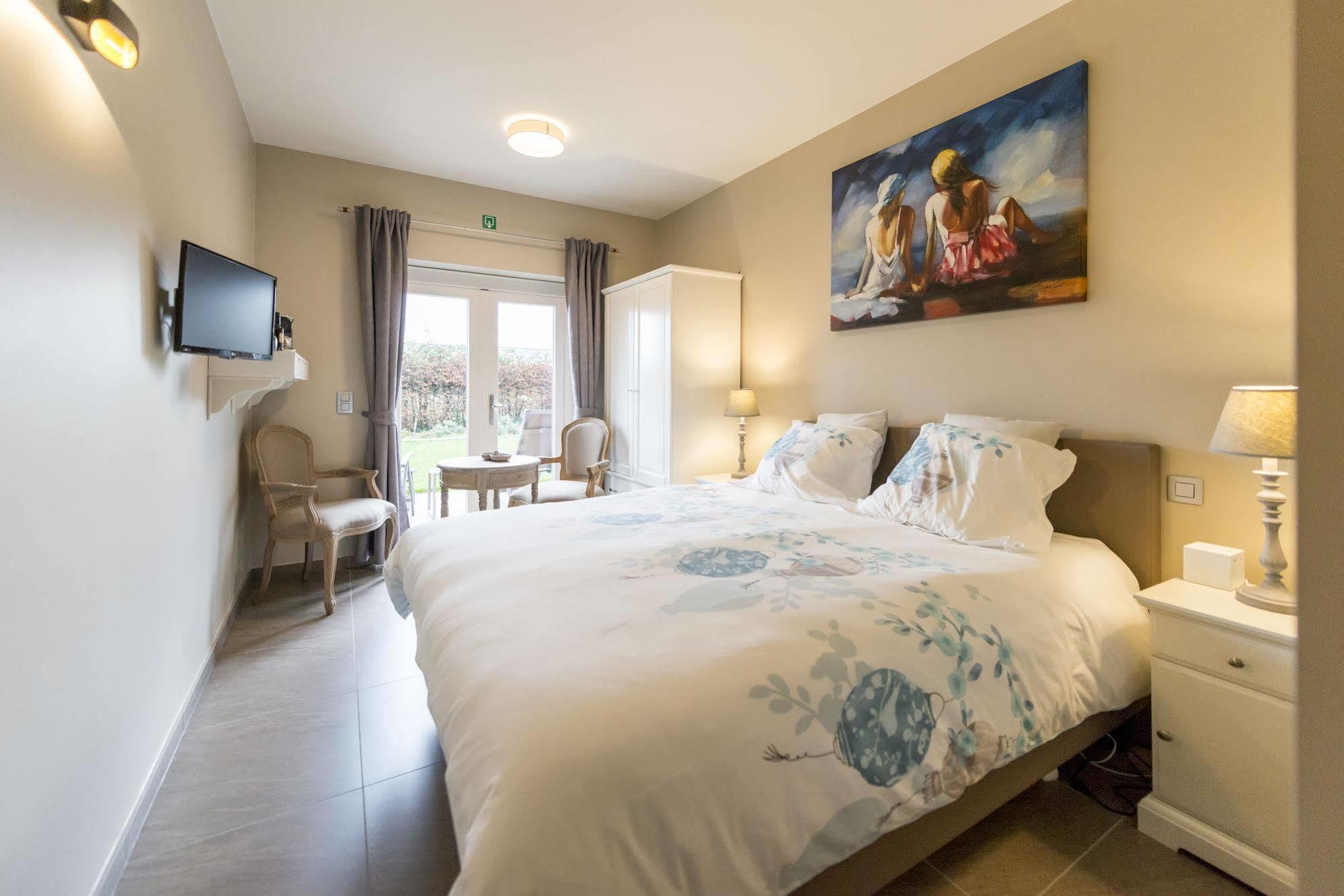 Naturisme B&B Ilmatar, Clothing Optional Deerlijk Kültér fotó